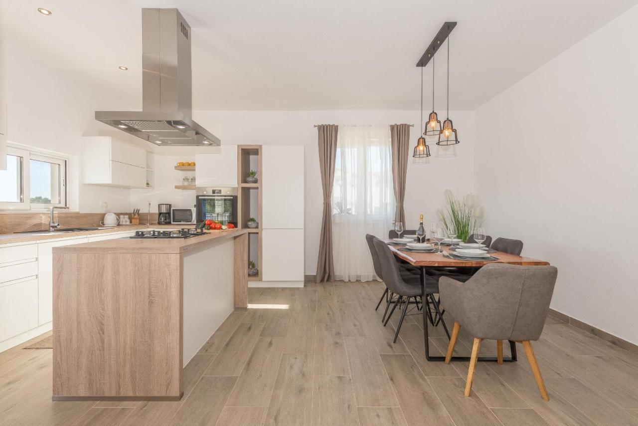 Villa Tara Zadarvillas Tinj Εξωτερικό φωτογραφία