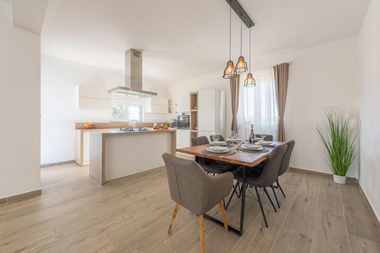 Villa Tara Zadarvillas Tinj Εξωτερικό φωτογραφία